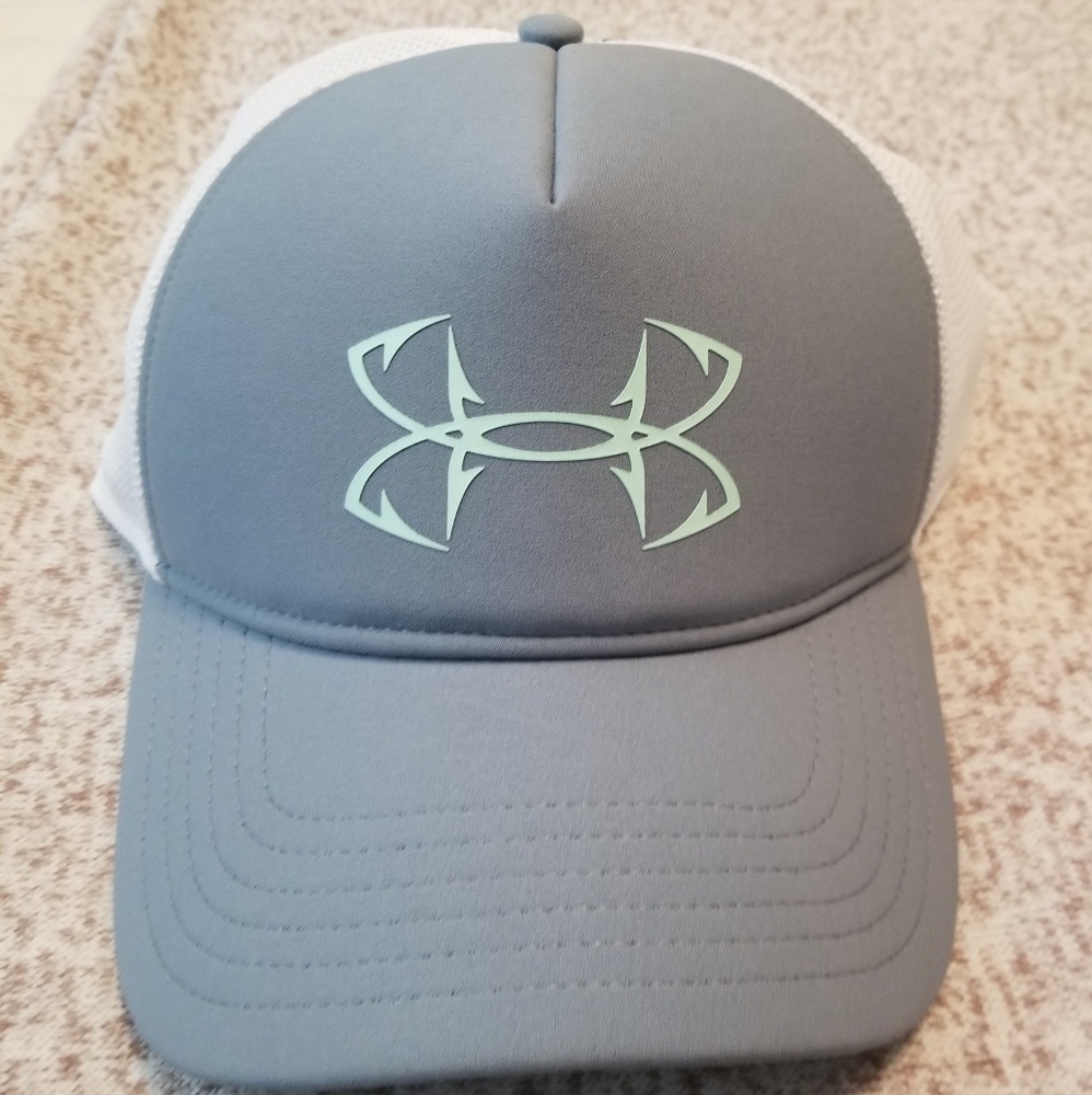 Under Armour Trucker cap